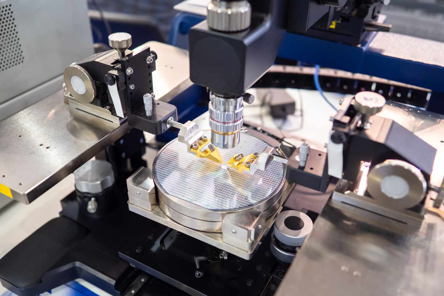 1681286510974256.jpg CbFCbyZbGJ.jpg