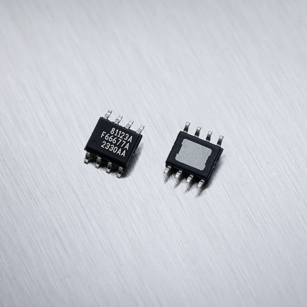 MLX81123&nbsp;SOIC8封装.jpg